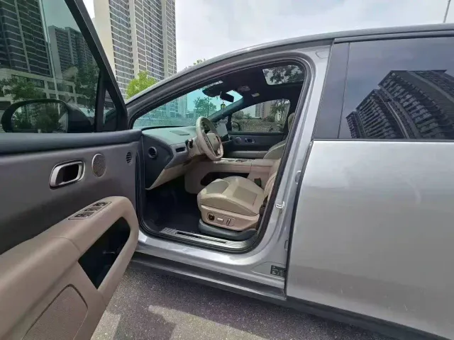 Li Auto i6 — Фото автомобиля 4