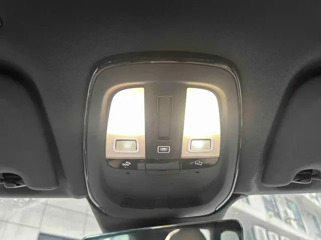 Volvo XC60 — Фото автомобиля 8