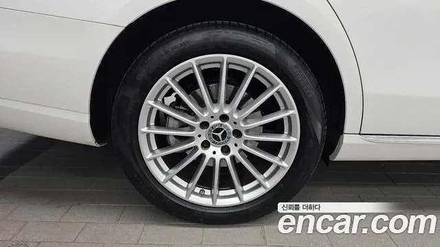 Mercedes-Benz E-Class W213 — Фото автомобиля 5