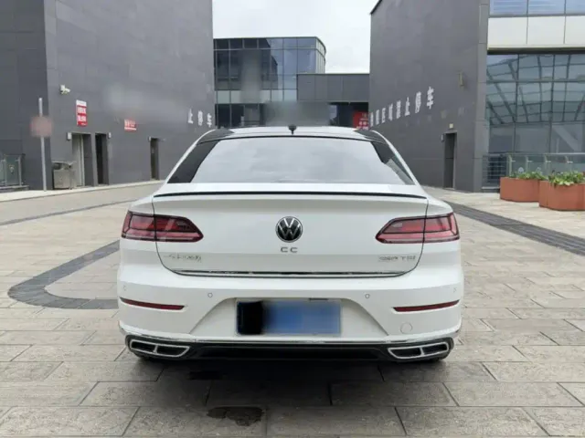 Volkswagen CC — Фото автомобиля 10