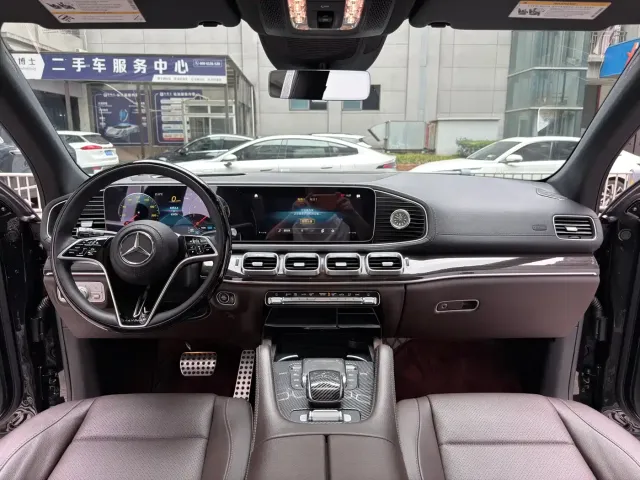 Mercedes-Benz GLS-Class — Фото автомобиля 10