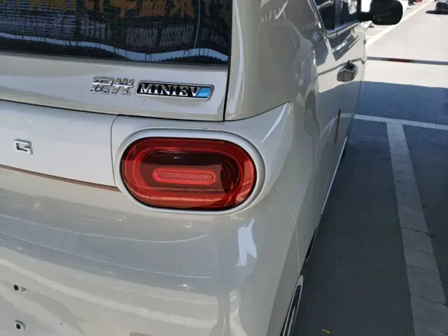 Wuling Hongguang Mini EV — Фото автомобиля 7