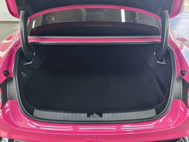 Xiaomi SU7 — Фото автомобиля 13