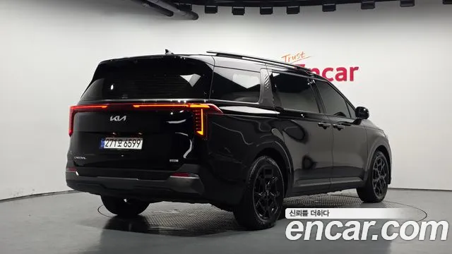 Фотография автомобиля — Kia Carnival Generation 4