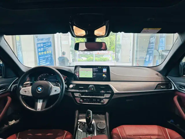 BMW 5 Series — Фото автомобиля 5