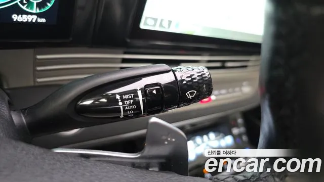 Hyundai Grandeur Exclusive — Фото автомобиля 16