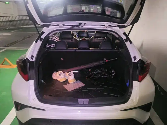 Toyota C-HR — Фото автомобиля 5
