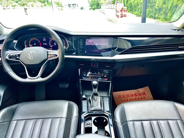 Volkswagen Passat — Фото автомобиля 11