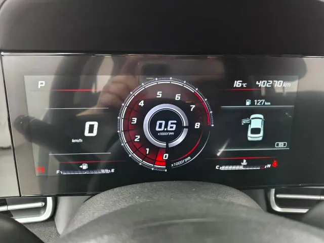Hyundai Elantra — Фото автомобиля 10