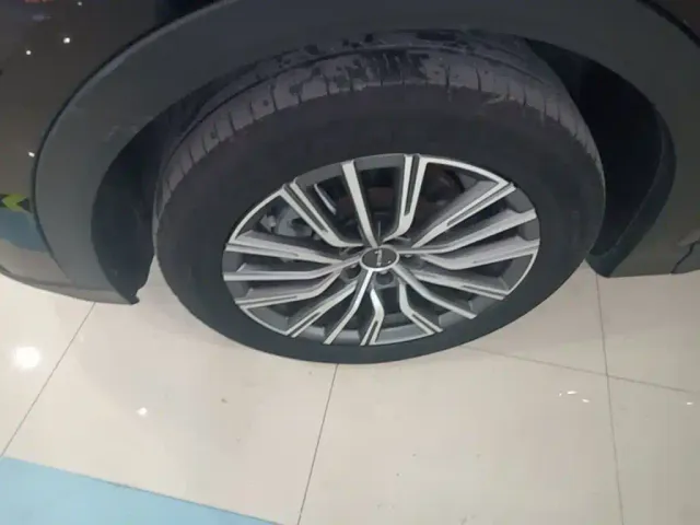 Jetour X70 Plus — Фото автомобиля 22
