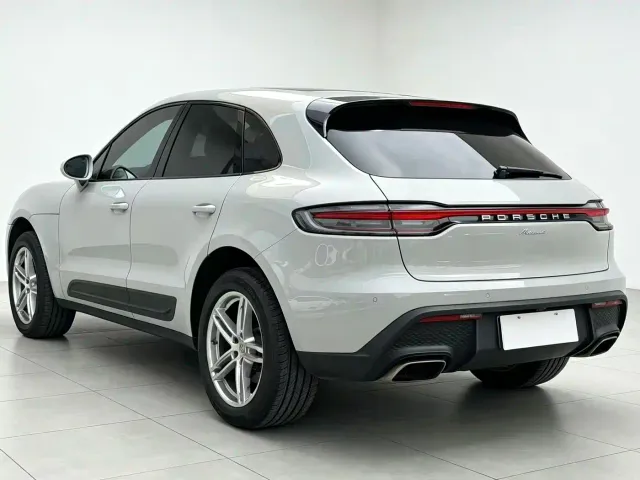 Porsche Macan — Фото автомобиля 12