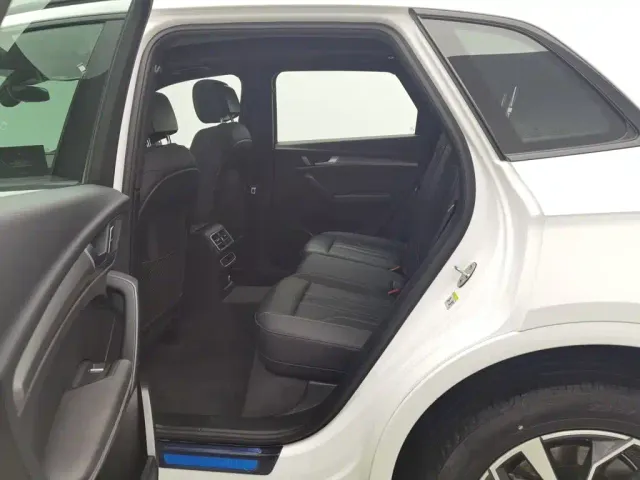 Audi Q5L — Фото автомобиля 15