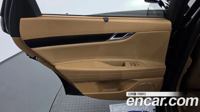 Genesis G80 RG3 — Фото автомобиля 14