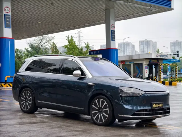 Aito M9 — Фото автомобиля 3