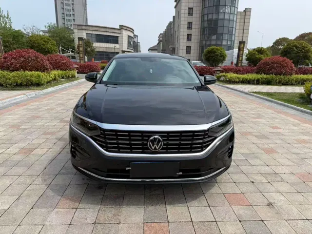 Volkswagen Passat — Фото автомобиля 3