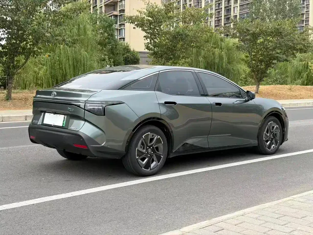 Toyota bZ3 — Фото автомобиля 5