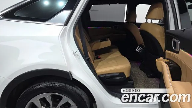 Kia Sorento Sorento 4-е поколение Бензин 2.5T 4WD — Фото автомобиля 10