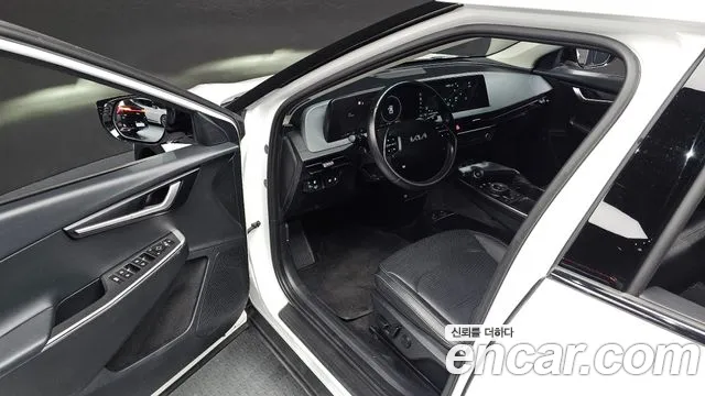 Kia EV6 — Фото автомобиля 11