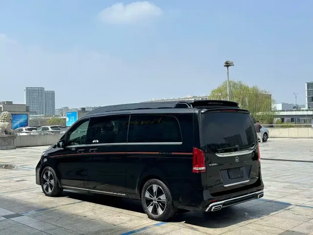 Mercedes-Benz V-Class — Фото автомобиля 4