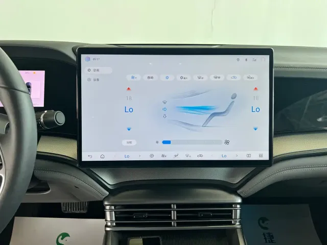 BYD Seal 07 DM-i — Фото автомобиля 20