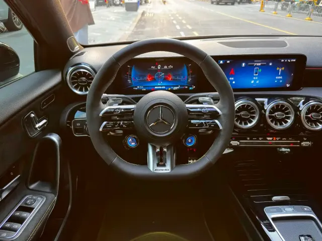Mercedes-Benz A-Class AMG — Фото автомобиля 9