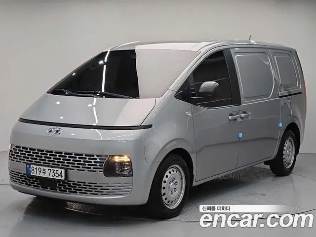 Фотография автомобиля — Hyundai Staria