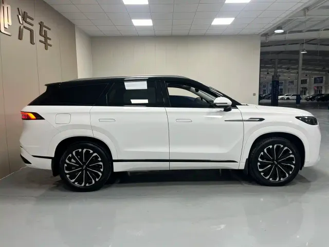 Chery Tiggo 9 — Фото автомобиля 13