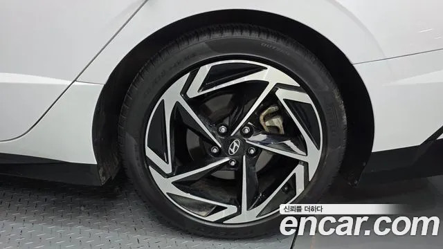 Hyundai Sonata — Фото автомобиля 19