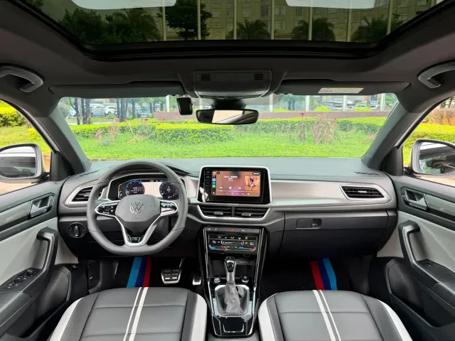 Volkswagen T-Roc — Фото автомобиля 15