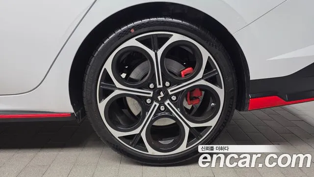 Hyundai AVANTE — Фото автомобиля 5