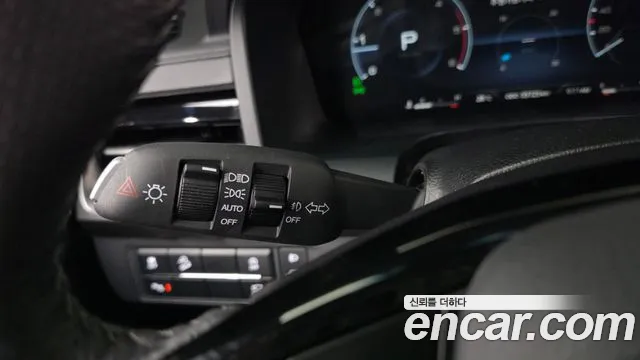 KG_Mobility_Ssangyong Rexton Новый Rexton Sport Khan Дизель 2.2 4WD — Фото автомобиля 20