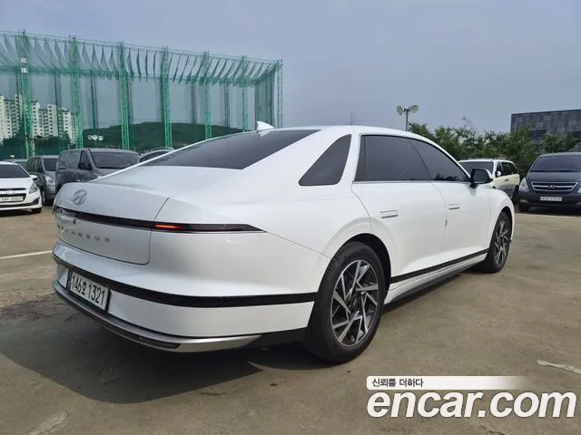 Hyundai Grandeur Grandeur (GN7) 2.5 Бензин 2WD — Фото автомобиля 5