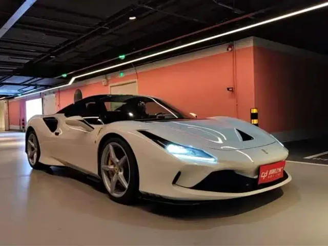 Ferrari F8 — Фото автомобиля 2