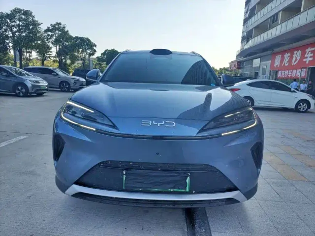 BYD Hai Shi 07 DM-i — Фото автомобиля 2