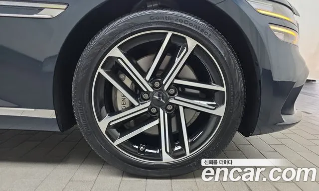 Genesis G80 RG3 — Фото автомобиля 6