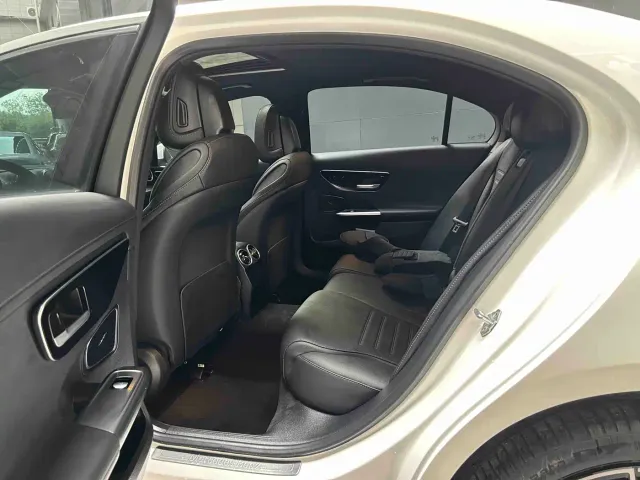Mercedes-Benz C-Class — Фото автомобиля 6
