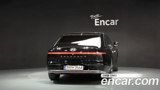 Hyundai Grandeur GN7 — Фото автомобиля 4