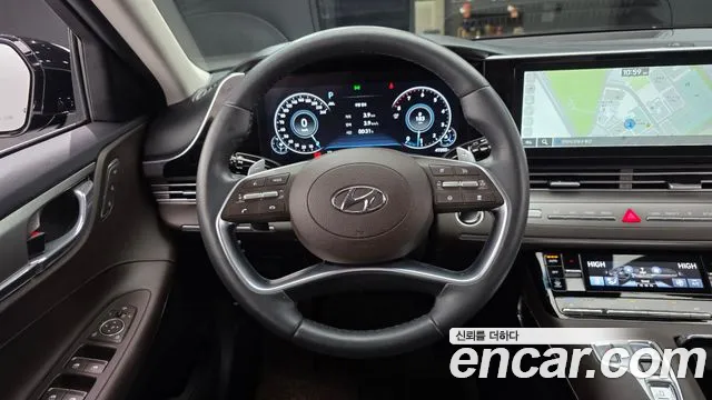 Hyundai Grandeur New — Фото автомобиля 19