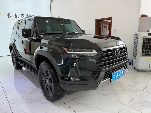 Lexus GX — Фото автомобиля 3