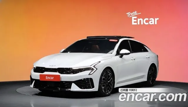 Фотография автомобиля — Kia K5 Generation 3
