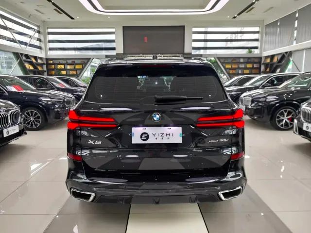 BMW X5 — Фото автомобиля 13