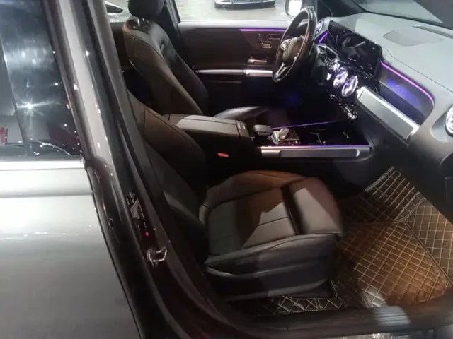 Mercedes-Benz EQB — Фото автомобиля 24