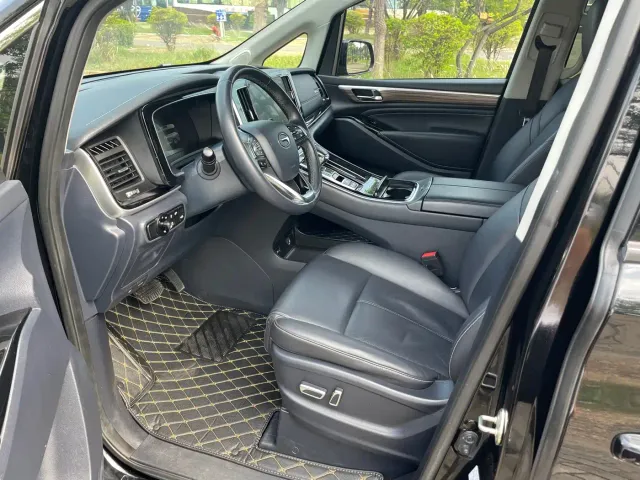 GAC Trumpchi M8 — Фото автомобиля 12