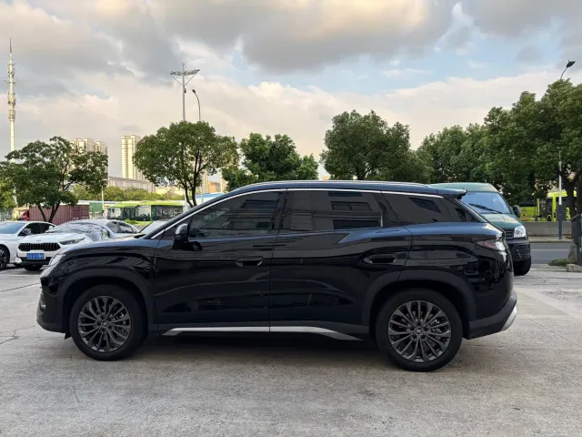 BYD Song Ultra — Фото автомобиля 8