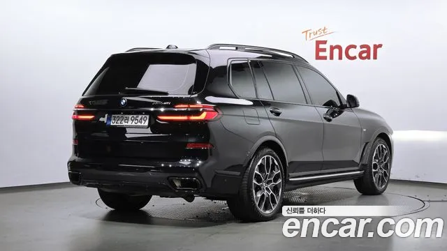 BMW X7 — Фото автомобиля 2