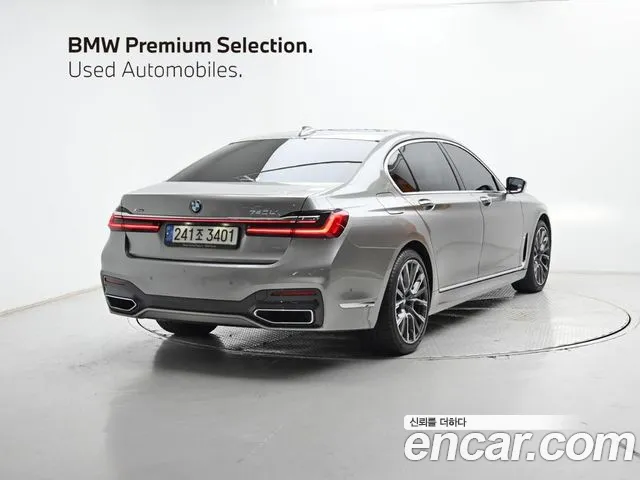 BMW 7-Series — Фото автомобиля 2