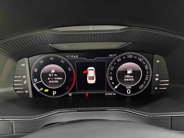 Skoda Superb — Фото автомобиля 10
