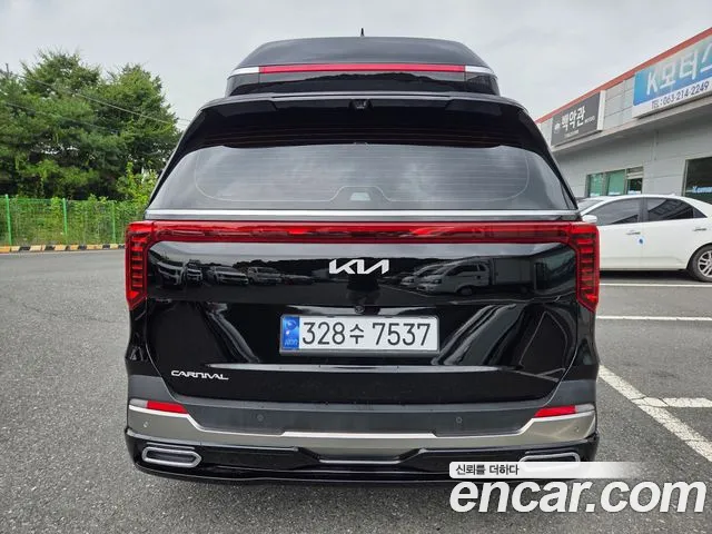 Kia Carnival 4th Gen — Фото автомобиля 4