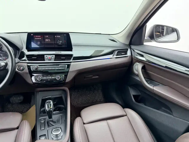 BMW X1 — Фото автомобиля 4