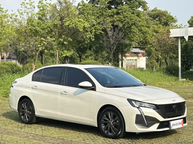Peugeot 408 — Фото автомобиля 3